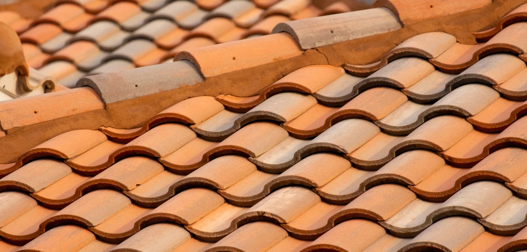 What type of roof lasts the longest